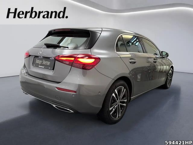 Mercedes-Benz A 180 Progressive