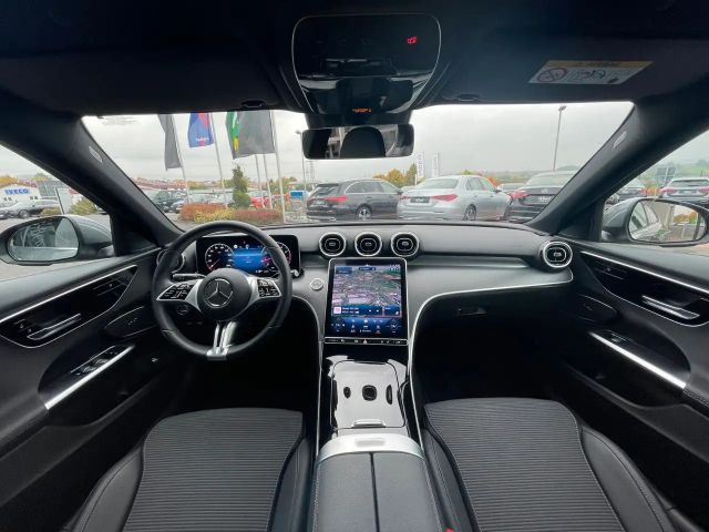 Mercedes-Benz C 180 AVANTGARDE Sedan