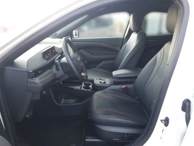 Ford Mustang Mach-E AWD Extended range