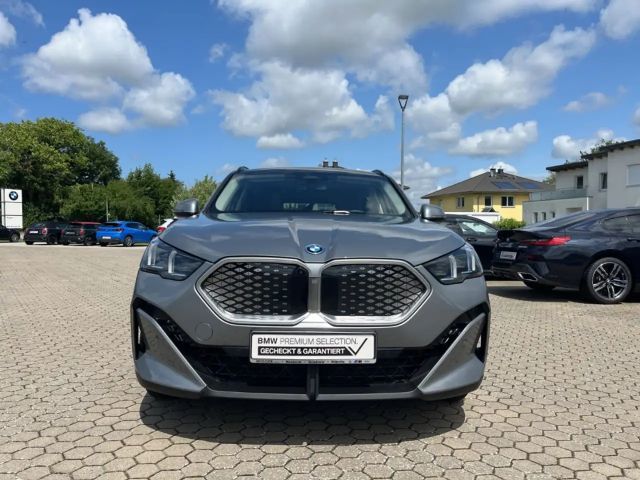 BMW X2 xDrive30/HUD/Panoramadach/Navi/Leder/LED/ACC