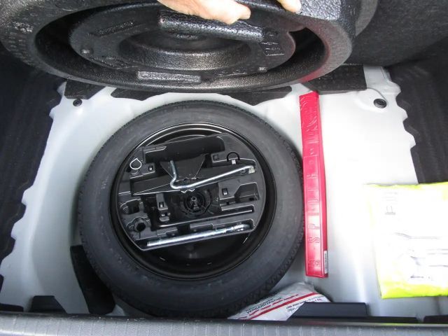 Peugeot E-208 GT-Line Hybrid