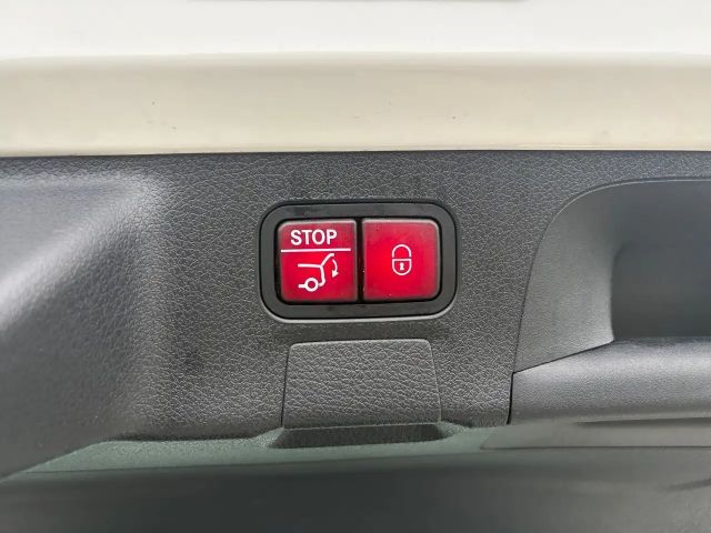 Mercedes-Benz CLA 180 AMG Line Shooting Brake