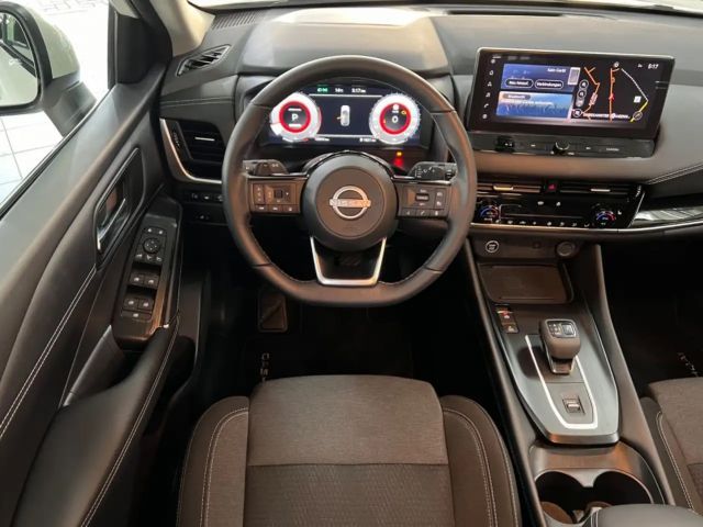 Nissan Qashqai 1.3 Connecta LED+KEYLESS+360°+ACC+VC uvm