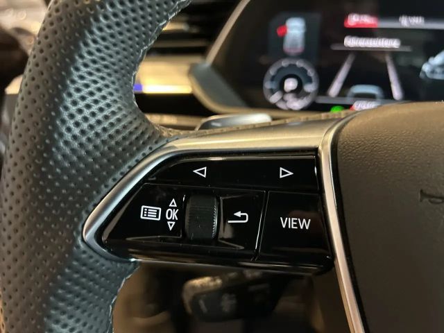 Audi e-tron 55 S-Line