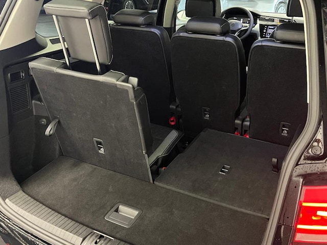 Volkswagen Touran 1.5 TSI DSG