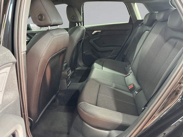 Audi A3 30 TFSI S-Line Sportback