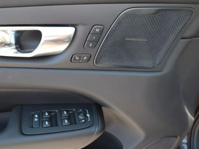 Volvo XC60 AWD Dark Ultimate