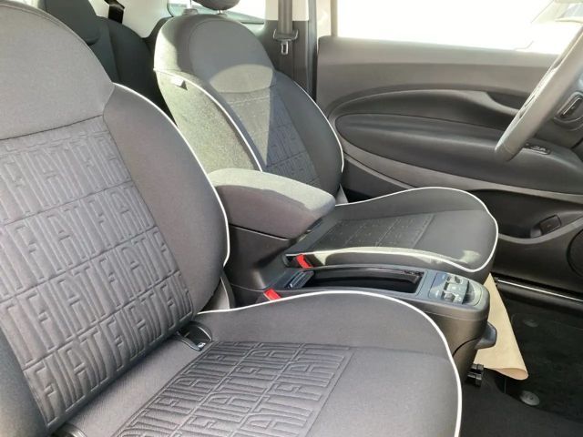 Fiat 500e Navi Klimaautom Fahrerprofil DAB SHZ