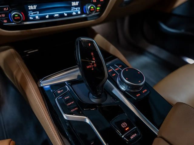 BMW 520 520d Luxury Line Touring