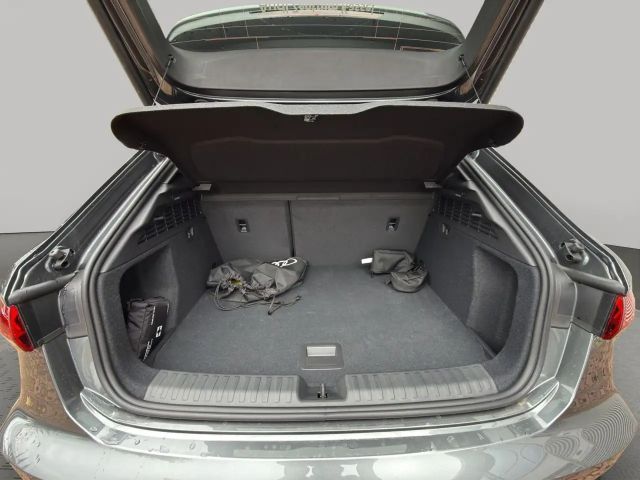 Audi A3 45 TFSI Hybride S-Line Sedan