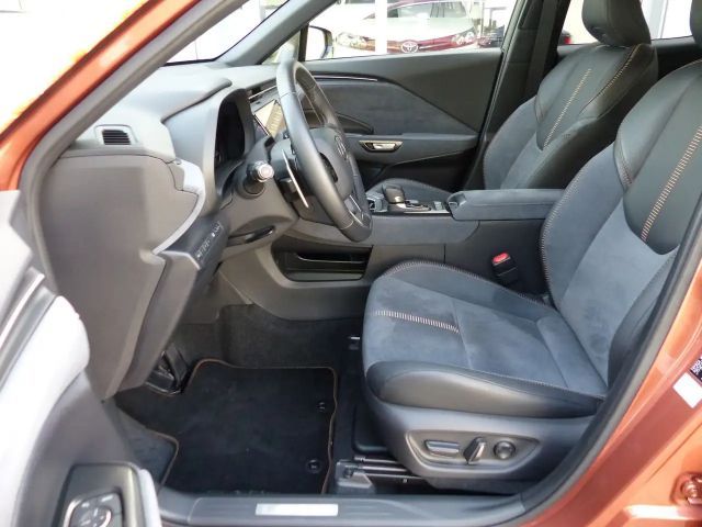 Lexus LBX FWD Cool mit Vollausstattung Levinson 1.Hand