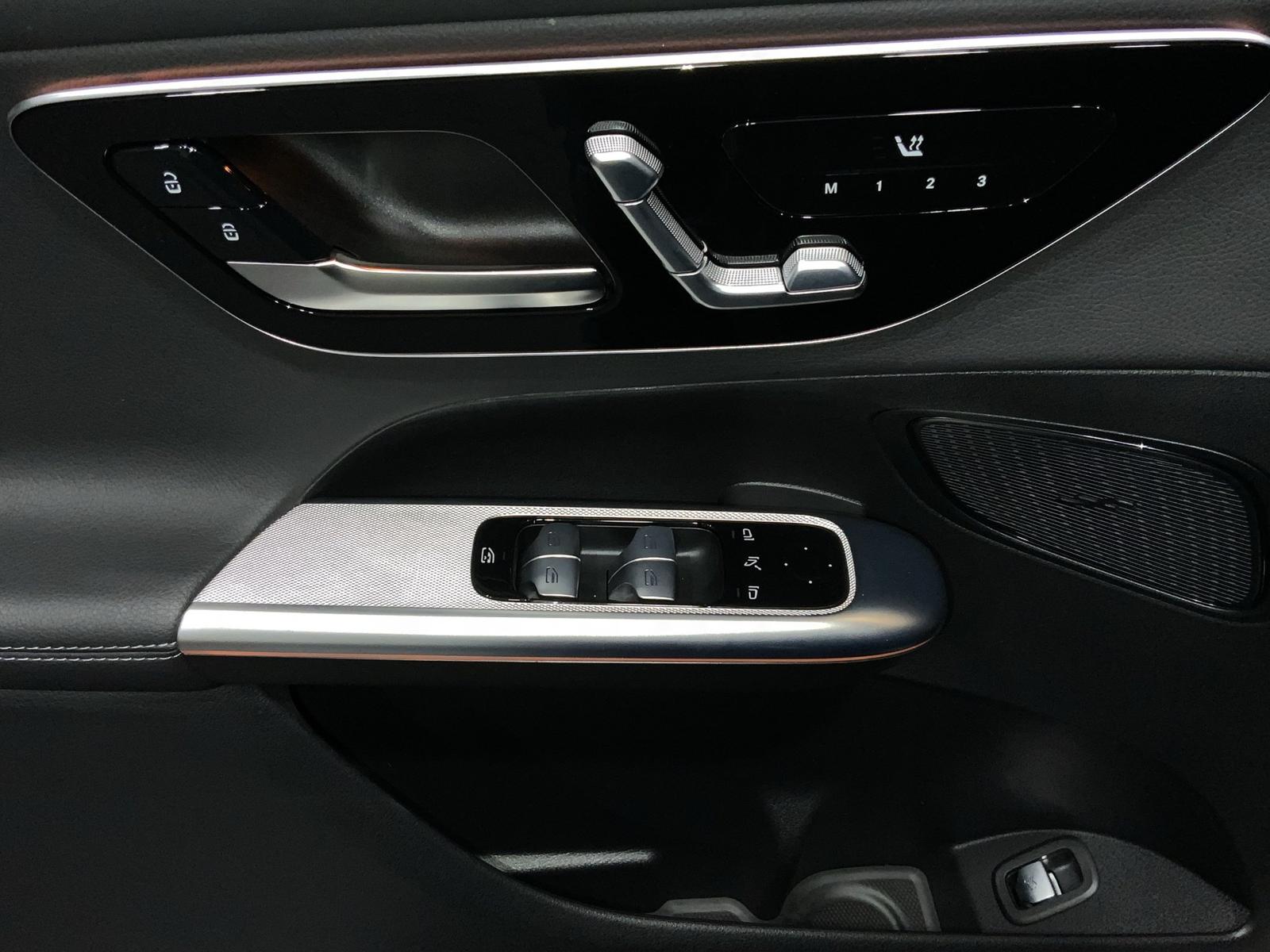 Mercedes-Benz GLC 300 4MATIC AMG Line GLC 300 d