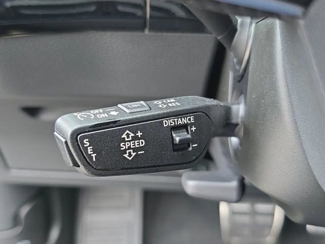 Audi Q8 e-tron 50 Business Quattro