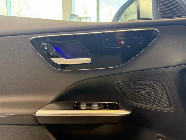 Mercedes-Benz C 180 AVANTGARDE Sedan