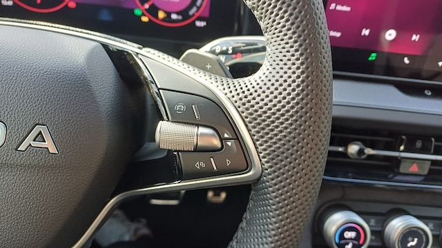 Skoda Kodiaq 7-SITZE,AHK, KAMERA, PANORAMA, ANSCHLUSSGARANTIE