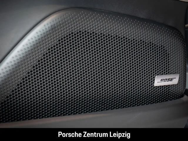 Porsche Panamera 4 E-Hybrid