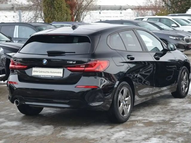 BMW 116 116d Advantage pakket Sedan