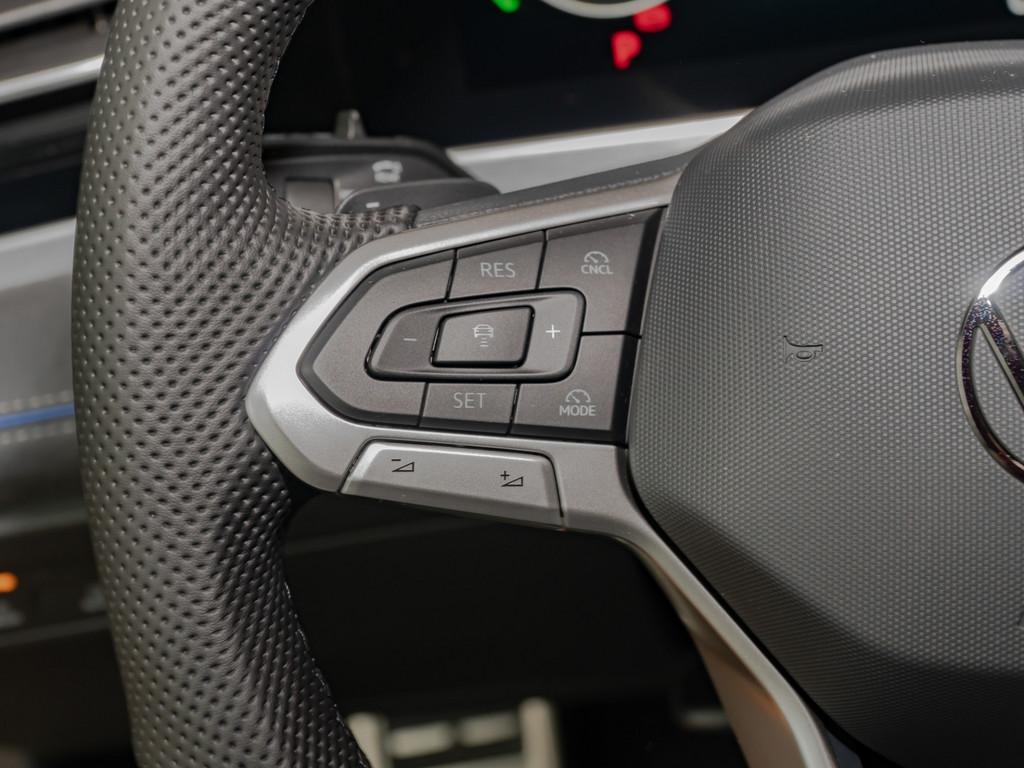 Volkswagen Passat R-Line eHybrid