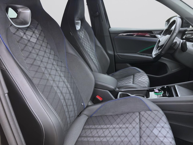 Volkswagen Tiguan 1.5 eTSI DSG IQ.Drive R-Line