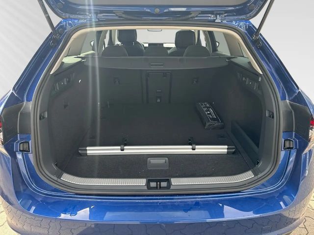 Skoda Superb 2.0 TDI Combi Selection