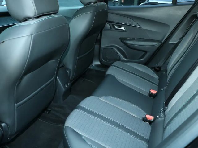 Peugeot E-2008 Allure Pack