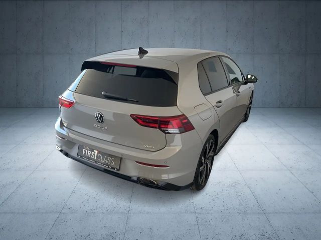 Volkswagen Golf DSG R-Line
