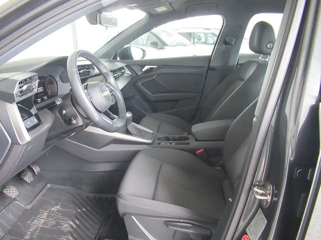 Audi A3 30 TFSI Sedan