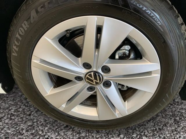 Volkswagen Golf 1.5 eTSI DSG Golf VIII Life