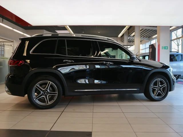 Mercedes-Benz GLB 220 AMG Line GLB 220 d