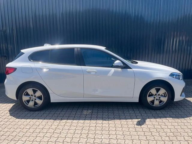 BMW 116 116i 5-deurs Sedan