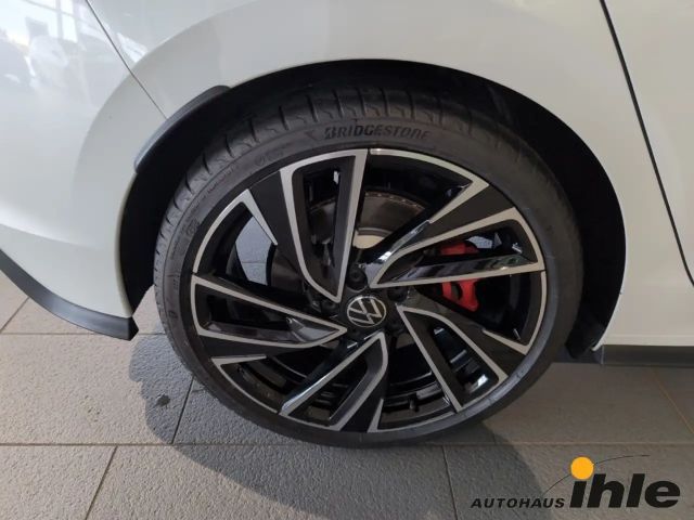 Volkswagen Golf DSG Golf VIII Style