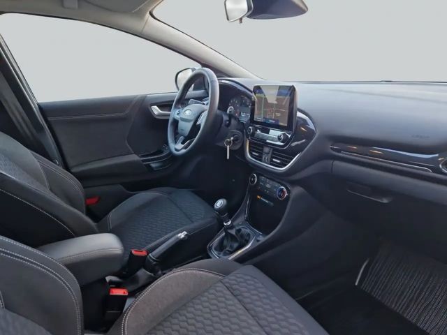 Ford Puma EcoBoost Titanium