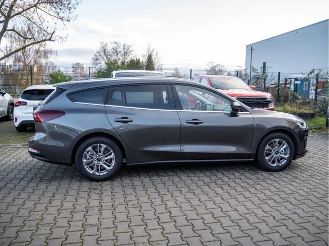 Ford Focus Titanium Wagon