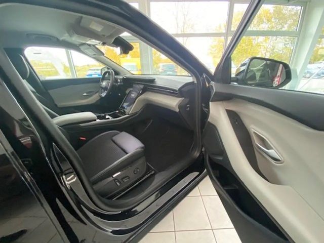 Ford Explorer Extended range RWD