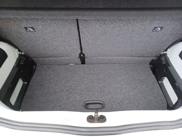 Volkswagen up! (12/AA)