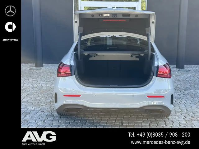 Mercedes-Benz A 200 AMG Line