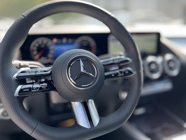 Mercedes-Benz GLA 250 4MATIC