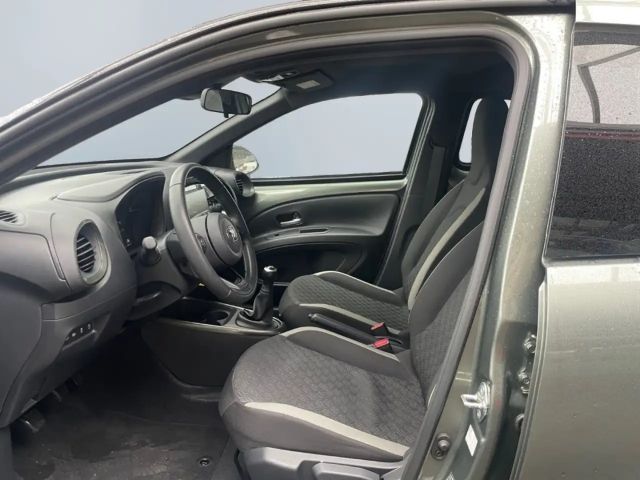 Toyota Aygo X Bi-Tone Hatchback Pulse