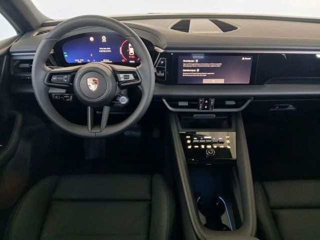 Porsche Macan 4