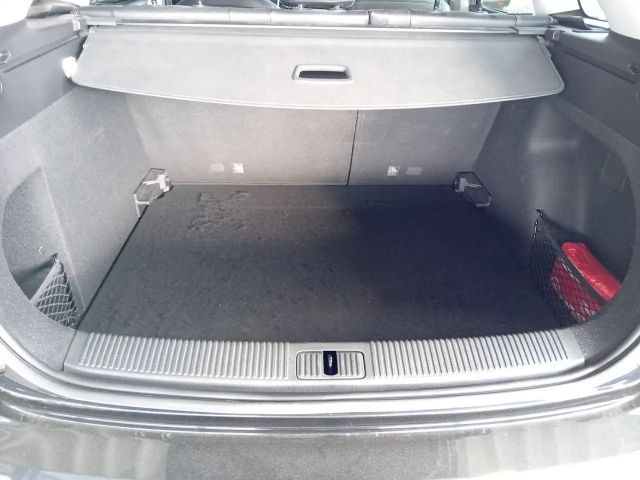 MG MG5 Luxury Standard range