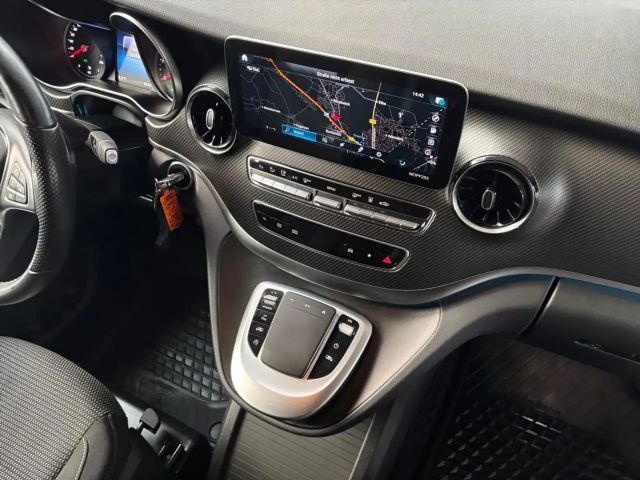 Mercedes-Benz V 250 AMG Line V 250 d