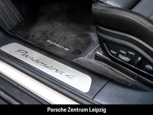 Porsche Panamera 4 E-Hybrid