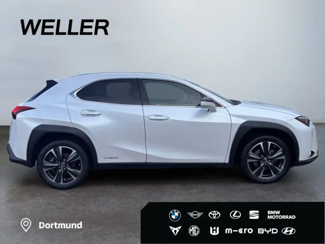 Lexus UX 250h Style Edition