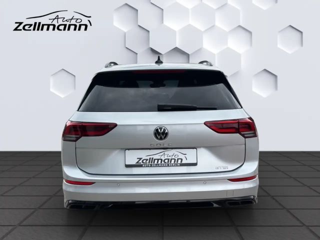 Volkswagen Golf 1.5 eTSI DSG Golf VIII R-Line