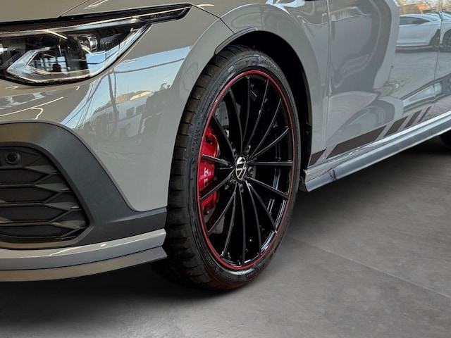 Volkswagen Golf 2.0 TSI Golf VIII