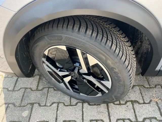 Peugeot 2008 Allure Pack Hybrid