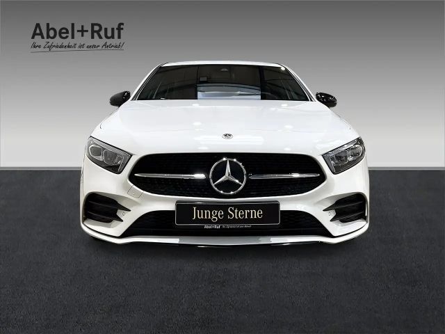 Mercedes-Benz A 250 A 250 e AMG Line