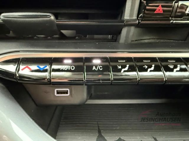 Fiat 500e +Rückfahrkam.+Klimaaut.+Tempomat+Sitzheizung