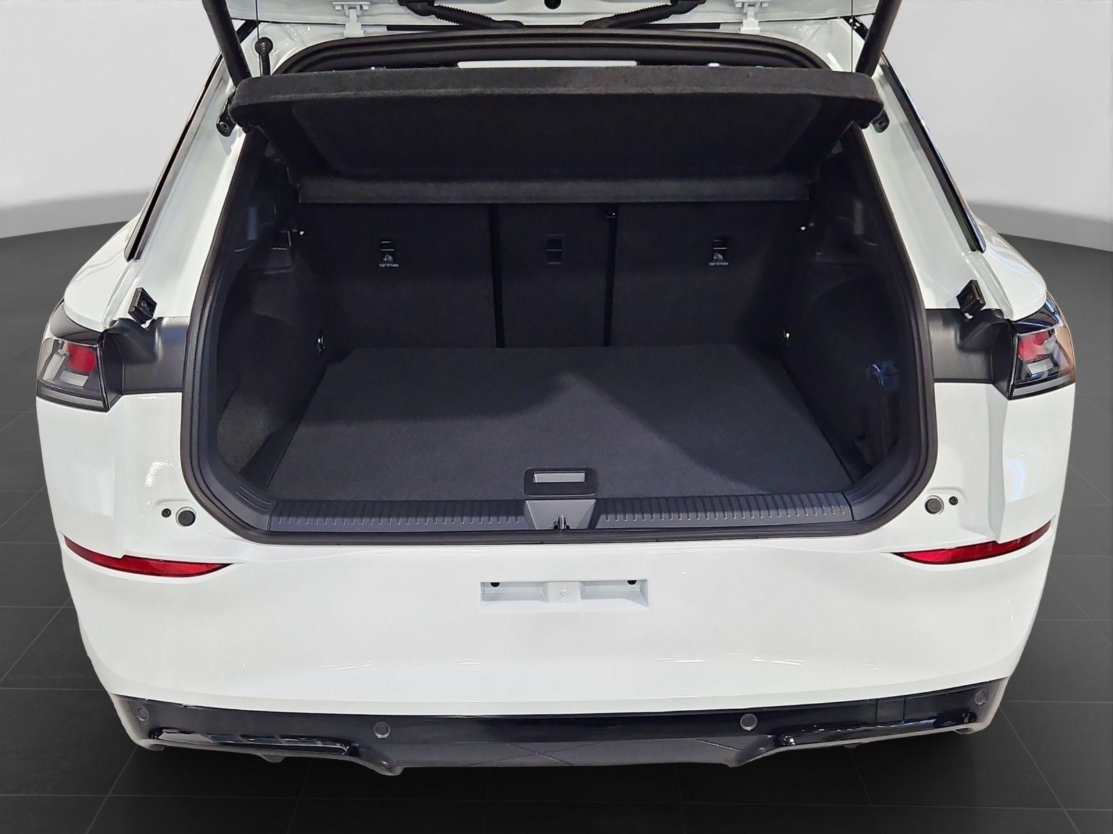 Volkswagen T-Roc 1.5 TSI DSG IQ.Drive R-Line