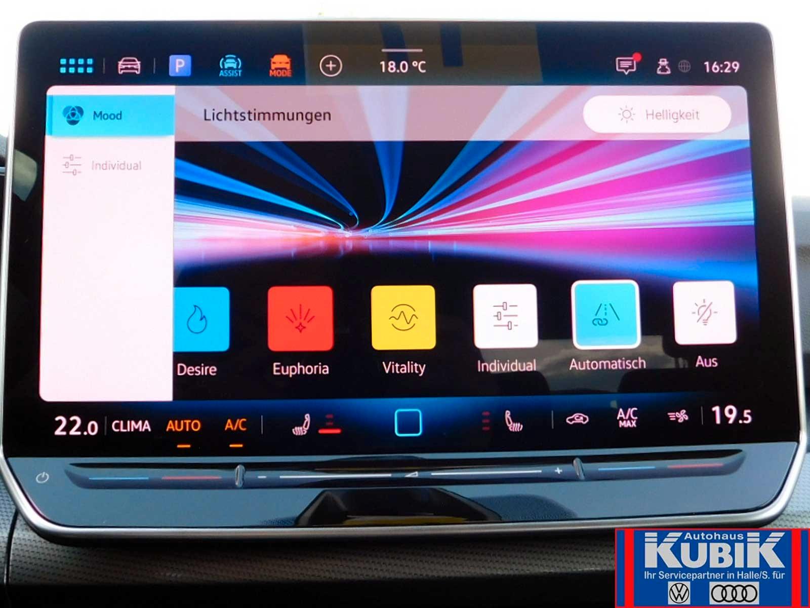 Volkswagen Golf 1.5 eTSI DSG IQ.Drive Style